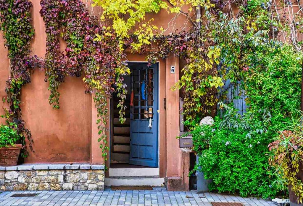 The Ultimate Guide to Real Estate Rentals in Spain (2025)