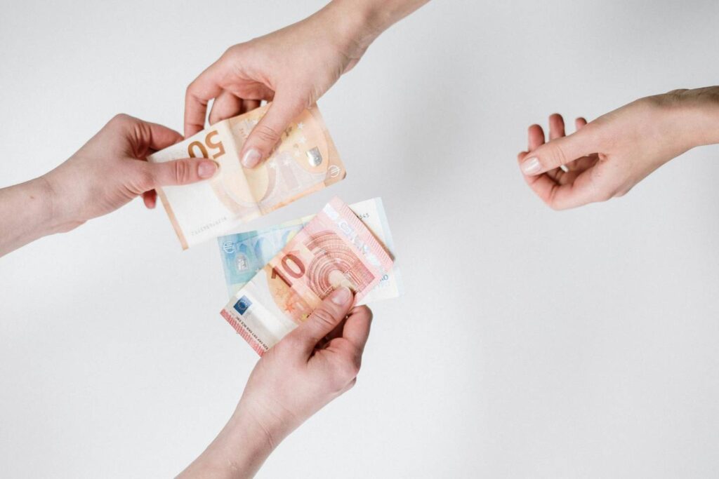 Euros changing hands for property rental deposit